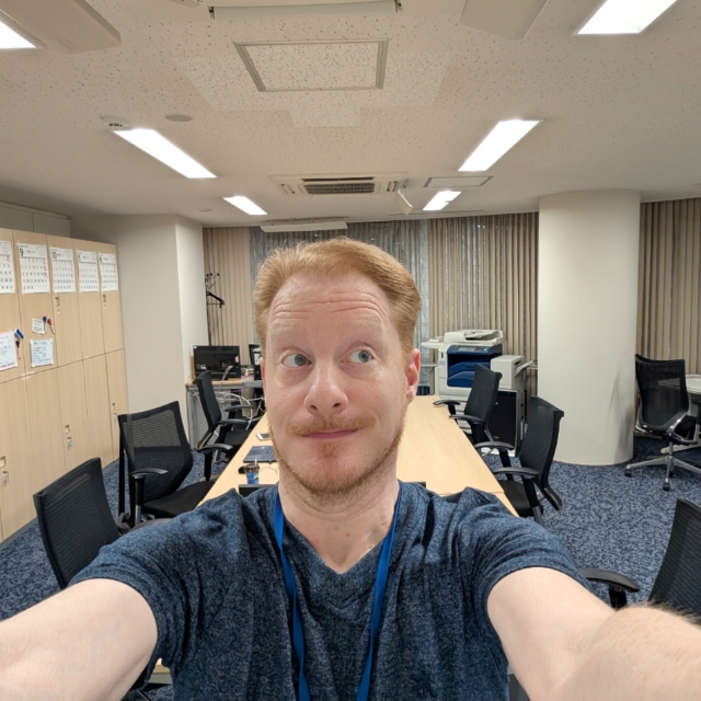 作者名称